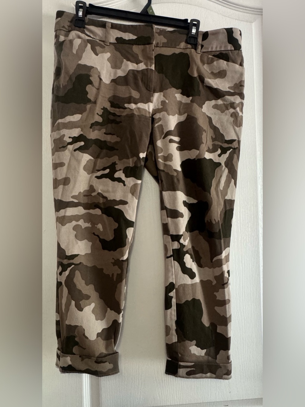 Womens Camo Stretch Chino Pants - Olive/Tan